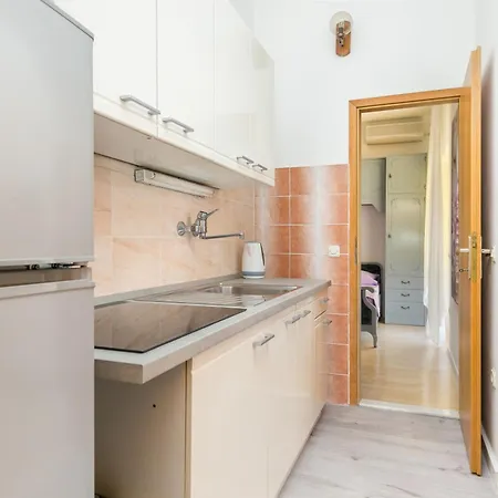 2756e Baška Voda